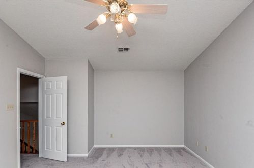3313 Stone Bridge Dr, Lewisville TX  75028-2667 exterior