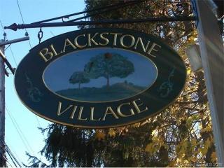 415 Blackstone Vlg, Meriden, CT 06450-2409