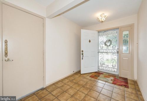 94 Bastian Dr, Mount Laurel, NJ 08054-3059