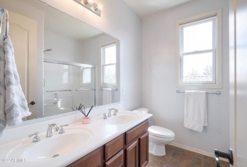 2204 Bowker St, Phoenix AZ  85040-3424 exterior
