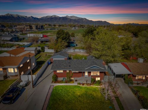 3834 Claudia St, Salt Lake City, UT 84120-2710