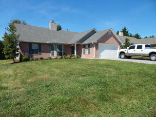 1419 Liz Vista Ct, Maryville, TN 37803-8428
