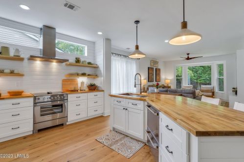 34 Chiffelle St, Bluffton SC  29909-4562 exterior