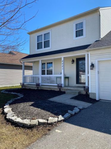 4441 Knoll Crest Dr, Darbydale, OH 43123-9476