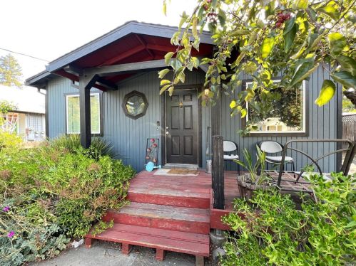 920 Dutton Ave, Santa Rosa, CA 95401-5406
