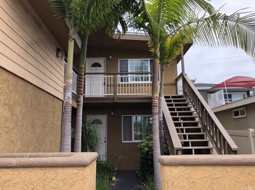 1216 Balboa Blvd, Newport Beach CA  92661-1420 exterior