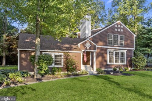 678 Deerpath Rd, Yardley, PA 19067-3007