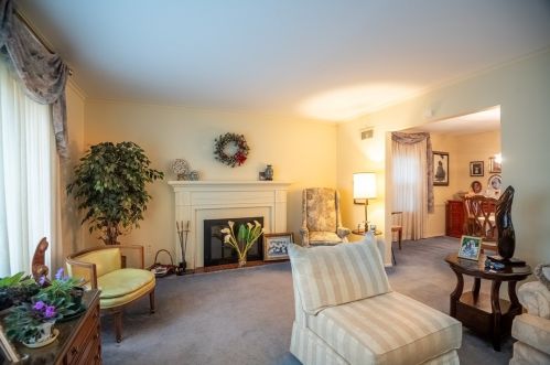 956 Mayfield Rd, Hermitage PA  16150-1846 exterior