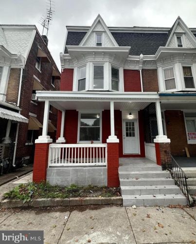 1352 State St, Harrisburg, PA 17103-1336