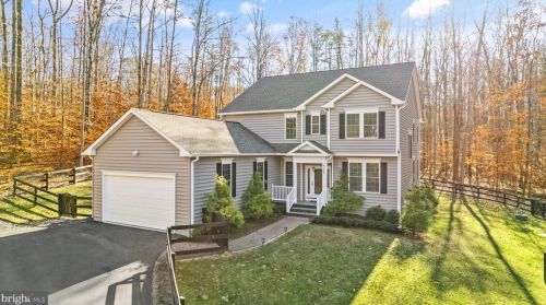 9085 Bristow Woods Ct, Nokesville VA  20181 exterior