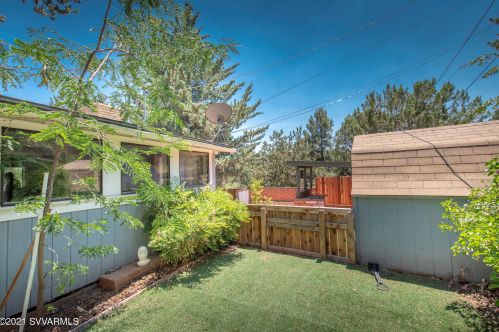 105 Mtn Shadows Dr, Sedona AZ 86336-3927 exterior