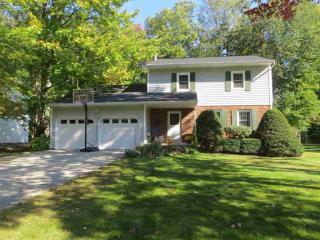 3038 Williamsburg Dr, Schenectady, NY 12303-5336