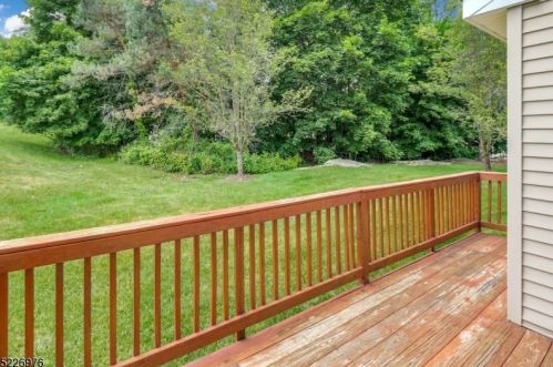 105 Boulder Ridge Dr, Dover NJ  07869-1644 exterior