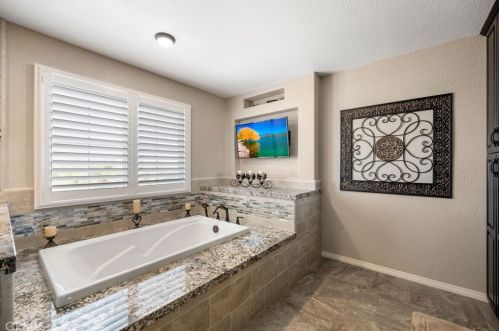 52984 Alba St, Lake Elsinore CA  92532-1652 exterior