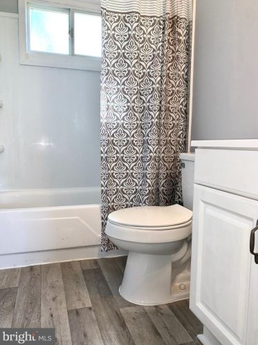 1 Old Barn Rd, Richmond National Battlefiel VA  22835-9008 exterior