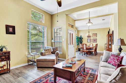 2836 Lincolnshire Dr, Richardson TX  75082-4934 exterior