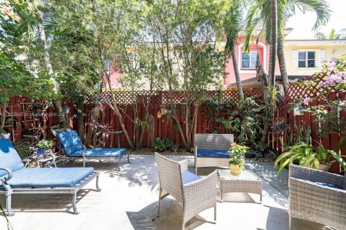 9027 18 St, Hollywood FL 33028-2501 exterior