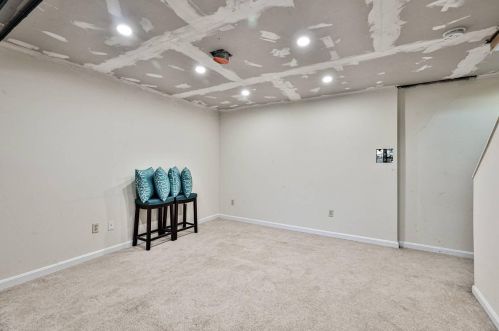 7549 Valley Watch Dr, Florence KY  41042-8004 exterior