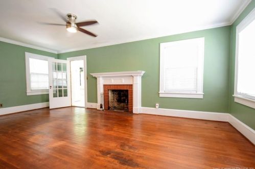 906 Rowan St, Fayetteville NC  28301-4524 exterior