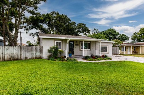 7098 78th St, Pinellas Park FL  33781-3731 exterior