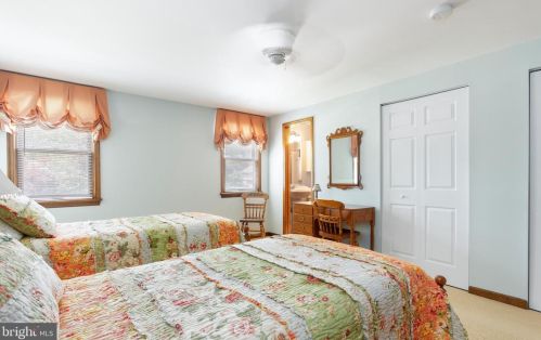 27 Brandywine Dr, Berlin Boro NJ  08009-2225 exterior