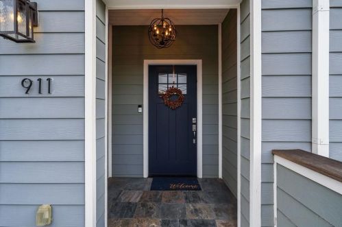 911 27 St, San Diego CA 92102-1013 exterior