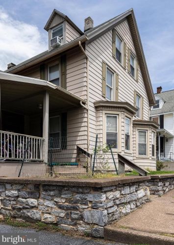 333 Spruce St, Harrisburg PA  17113-2419 exterior