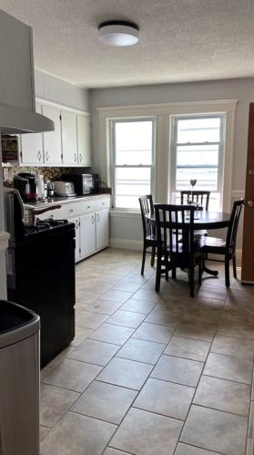 6 Laurel St, Chelsea MA 02150-1031 exterior