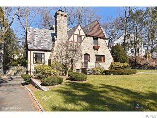 678 Forest Ave, Larchmont, NY 10538-1509