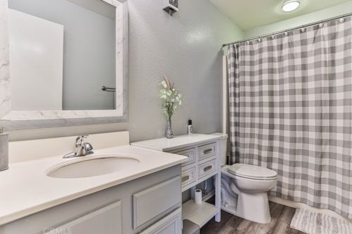 229 Woodlake St, Lake Elsinore CA  92530-1891 exterior