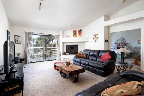 11074 Caminito Vista Pacifica, San Diego CA  92131-2398 exterior