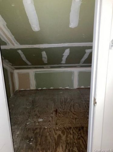 52 Arthur Ct, Rye Brook NY  10573-3153 exterior