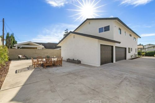 4015 Palmyra Ave, Orange CA  92869-3925 exterior