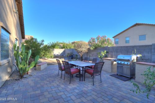 1325 Linda Dr, Casa Grande AZ  85122-3352 exterior