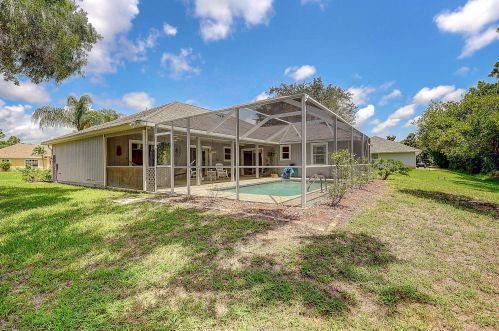 4220 61 Ave, Vero Beach FL 32968-9258 exterior