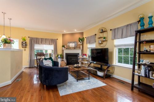 56 Green View Dr, Pottstown PA  19464-7501 exterior