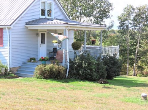 155 Rothart Dr, New Brighton, PA 15066-4244