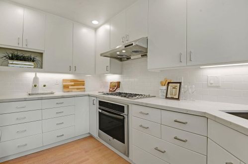 1725 Hampton Ave, Redwood City CA  94061-2608 exterior