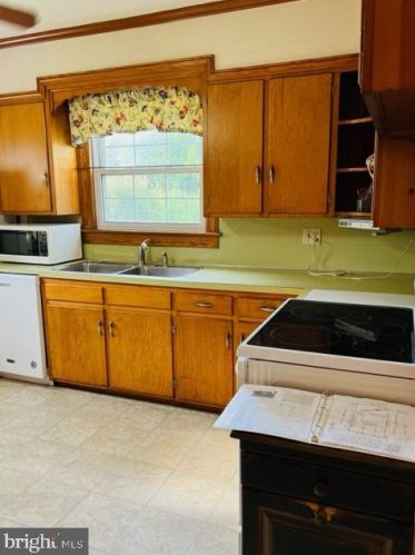 7795 Bethel Rd, Laurel DE  19956-3921 exterior