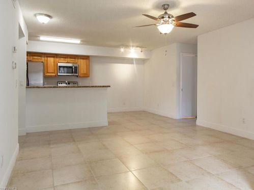 2118 Arbour Walk Cir, Naples, FL 34109-6852