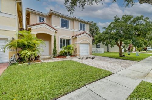 17034 39th St, Hollywood, FL