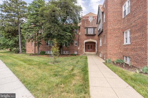 215 Emerson St, Washington, DC 20011-4135