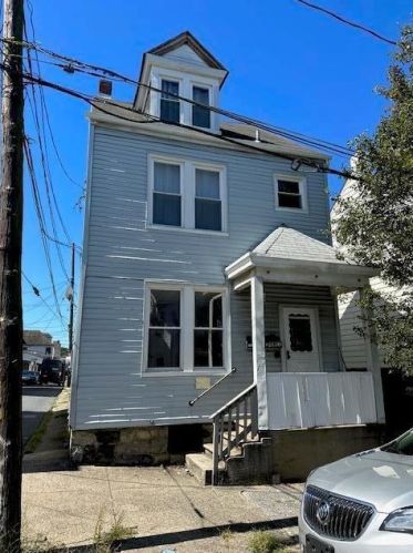 21 8th St, Easton, PA 18042-3409