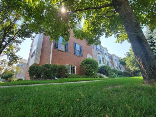 1635 Crossings Blvd, Prior Lake, MN 55379-8094