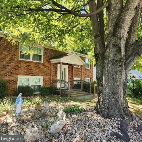 13821 Meadowbrook Rd, Woodbridge, VA 22193-4429