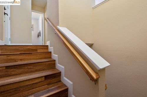 161 Holiday Hills Dr, Pacheco CA  94553-4211 exterior