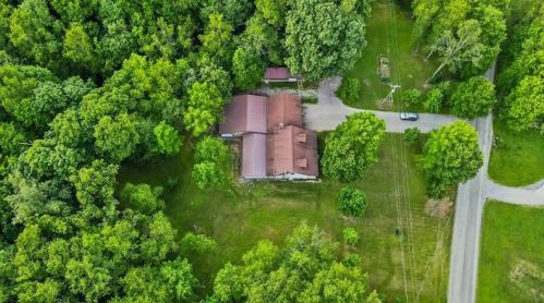 478 Middlecreek Rd, Rockwood, PA 15557-7919