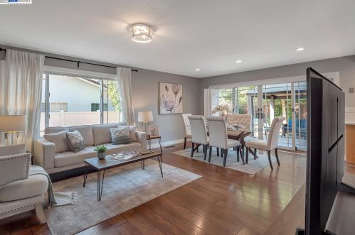 1042 Lomitas Ave, Livermore CA  94550-6436 exterior