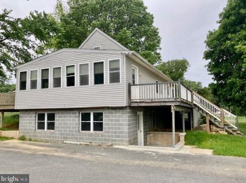 1075 Zook Rd, Steelville, PA 19310-1752