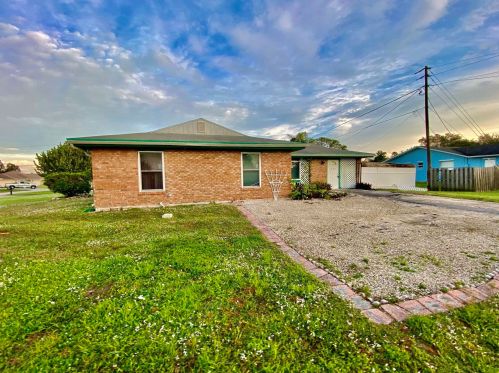 1285 Port St Lucie Blvd, Fort Pierce FL  34952-5365 exterior